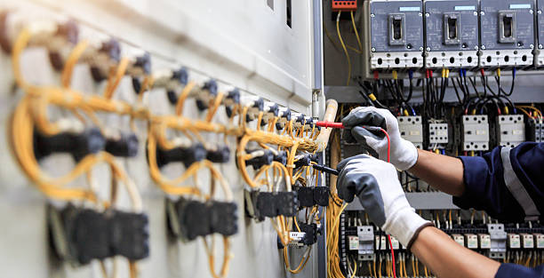 Professional Electrician technician working in Hondo, TX